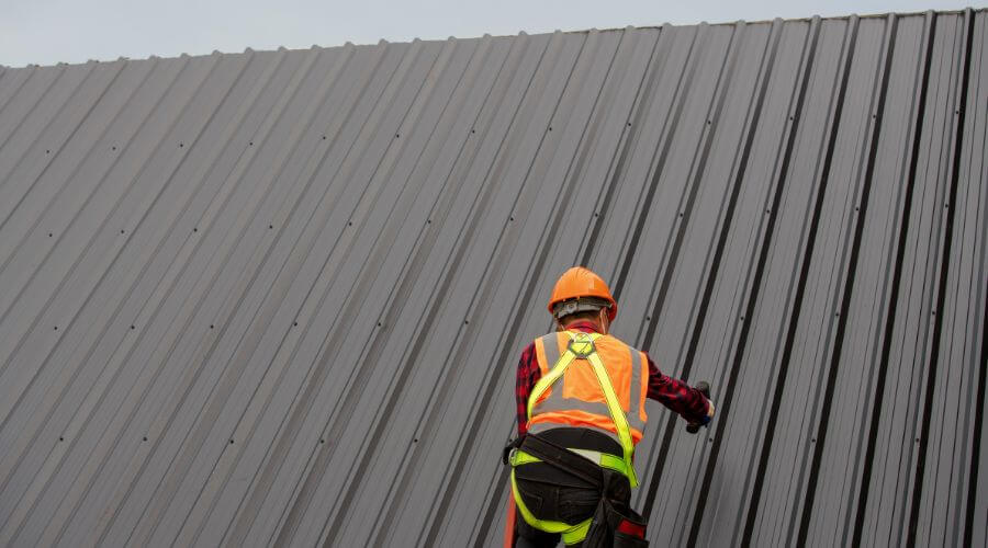 Expert Emergency Roof Repairs services in Dedham, MA